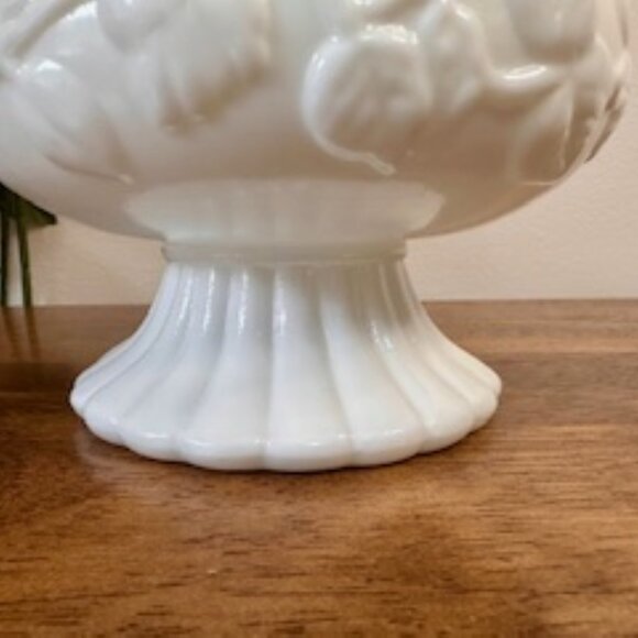 Vintage Milk Glass Pedestal Planter Bowl Floral Embossed White Scalloped Edge Va - Picture 2 of 6